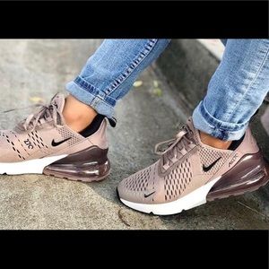 Nike Air Max 270